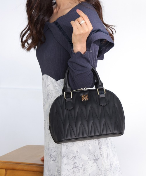 ALTROSE（アルトローズ）の「キルティング 2WAY ショルダーバッグ ボストン ロージア（ボストンバッグ・レディース・ブラック/グレイッシュベージュ/アイボリー/ピンク・FREE）」の20枚目の写真