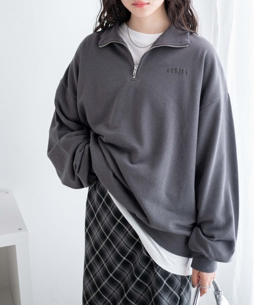 WEGO（ウィゴー）の「WEGO/ハーフジップBIGスウェット（スウェット・レディース・杢グレー/ピンク/ブラウン/オフホワイト/スミクロ/その他1/その他2/その他3/ブラック/その他4/ブルー/その他5・FREE）」の4枚目の写真