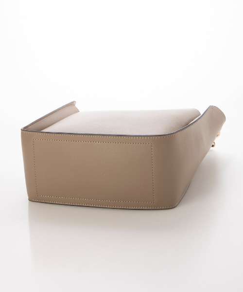 cache cache(カシュ カシュ)の「カシュカシュ cachecache / スマホショルダー付きラウンドショルダーバッグ(ショルダーバッグ・レディース・ホワイト系その他/ブラック/ベージュ系その他・FREE)」の13枚目の写真