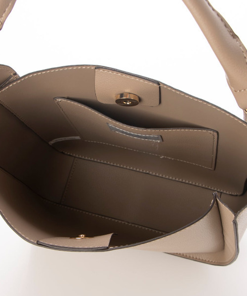 cache cache(カシュ カシュ)の「カシュカシュ cachecache / スマホショルダー付きラウンドショルダーバッグ(ショルダーバッグ・レディース・ホワイト系その他/ブラック/ベージュ系その他・FREE)」の14枚目の写真