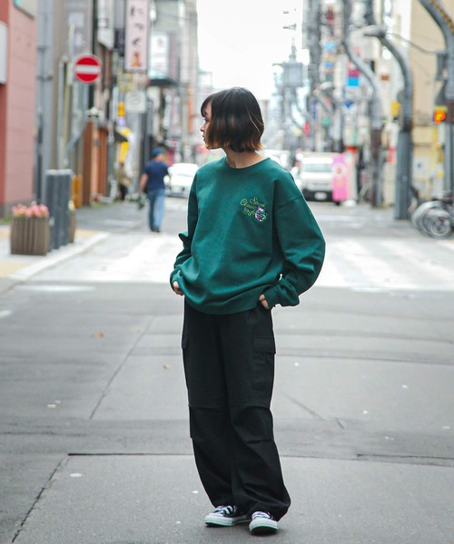 AIRWALK(エアウォーク)の「【AIRWALK】 ワンポイント グラフィック 刺繍 クルーネック スウェット トレーナー(スウェット・メンズ・グレー/ダークグリーン/ブラック・LARGE/X-LARGE/MEDIUM)」の17枚目の写真
