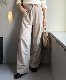 カーブシルエットスラックス