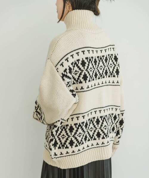 ITEMS URBANRESEARCH(アイテムズ アーバンリサーチ)の「カウチンニットカーディガン(ニット/セーター・レディース・アイボリー/ネイビー・FREE)」の5枚目の写真