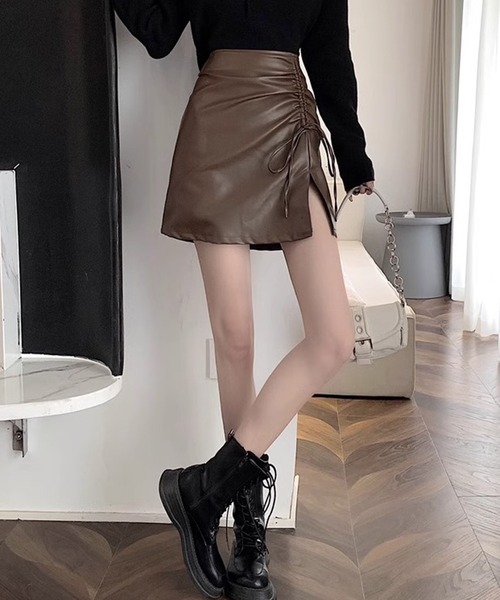 ROOPTOKYO（ループトウキョウ）の「▲FAKE LEATHER RIBBON SLIT MINI SKIRT / フェイクレザーリボンスリットミニスカート（スカート・レディース・ブラック/ブラウン・L/M/S）」の9枚目の写真