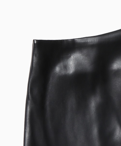 ROOPTOKYO（ループトウキョウ）の「▲FAKE LEATHER RIBBON SLIT MINI SKIRT / フェイクレザーリボンスリットミニスカート（スカート・レディース・ブラック/ブラウン・L/M/S）」の8枚目の写真