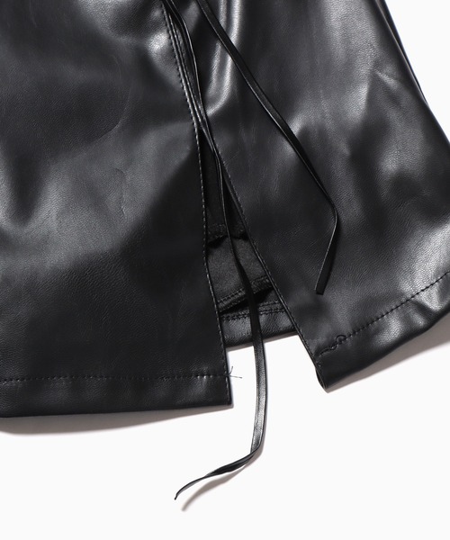 ROOPTOKYO（ループトウキョウ）の「▲FAKE LEATHER RIBBON SLIT MINI SKIRT / フェイクレザーリボンスリットミニスカート（スカート・レディース・ブラック/ブラウン・L/M/S）」の7枚目の写真