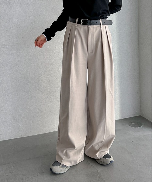 feepur(フェピュール)の「ダブルタックストレートワイドスラックス(スラックス・レディース・ブラック/グレー/ネイビー/アイボリー・MEDIUM/SMALL)」の6枚目の写真