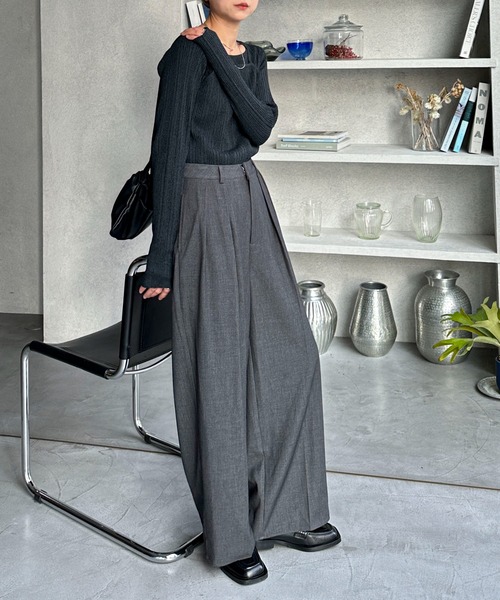 feepur(フェピュール)の「ダブルタックストレートワイドスラックス(スラックス・レディース・ブラック/グレー/ネイビー/アイボリー・MEDIUM/SMALL)」の10枚目の写真