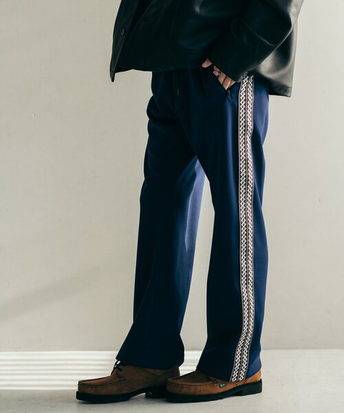 JOURNAL STANDARD（ジャーナルスタンダード）の「トライバルパターン トラックパンツ（その他パンツ・メンズ・ブラック/ブラウン/ネイビー・MEDIUM/LARGE）」の3枚目の写真