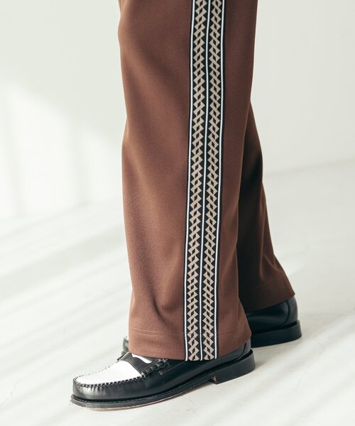 JOURNAL STANDARD（ジャーナルスタンダード）の「トライバルパターン トラックパンツ（その他パンツ・メンズ・ブラック/ブラウン/ネイビー・MEDIUM/LARGE）」の11枚目の写真