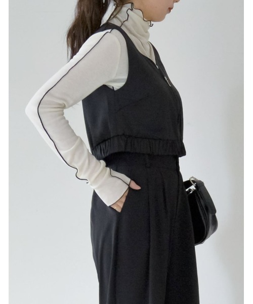 Re:EDIT（リエディ）の「[2024SS COLLECTION]サテンハートネックフロントジップビスチェ（キャミソール・レディース・モカ/グレー/ブラック/ホワイト・MEDIUM/LARGE）」の6枚目の写真