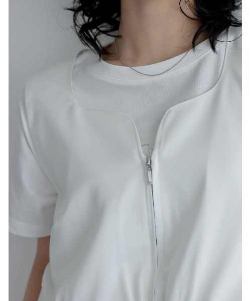 Re:EDIT（リエディ）の「[2024SS COLLECTION]サテンハートネックフロントジップビスチェ（キャミソール・レディース・モカ/グレー/ブラック/ホワイト・MEDIUM/LARGE）」の11枚目の写真