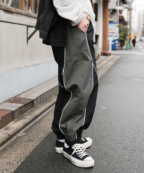 SPINNS（スピンズ）の「ナイロンパイピングジョガーパンツ（その他