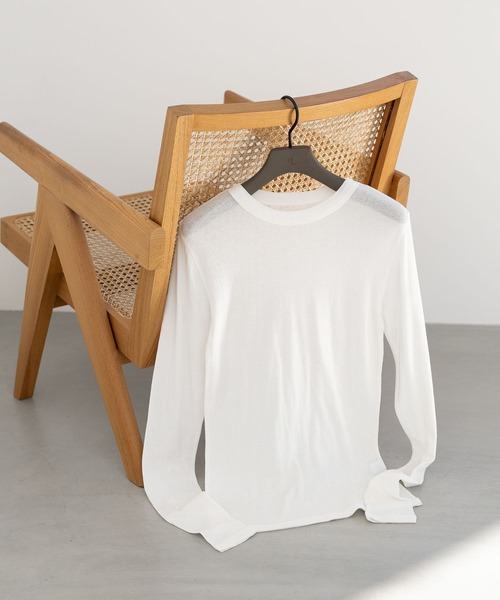 eL（エル）の「【eL】Sheer Fit  Pullover LS/108186（Tシャツ/カットソー・レディース・ブラック/グレイッシュベージュ/オフホワイト/ライトブルー/レッド・FREE）」の2枚目の写真