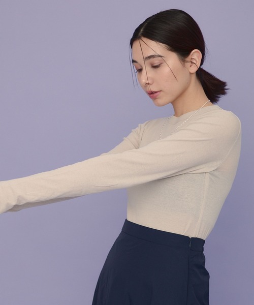 eL（エル）の「【eL】Sheer Fit  Pullover LS/108186（Tシャツ/カットソー・レディース・ブラック/グレイッシュベージュ/オフホワイト/ライトブルー/レッド・FREE）」の3枚目の写真