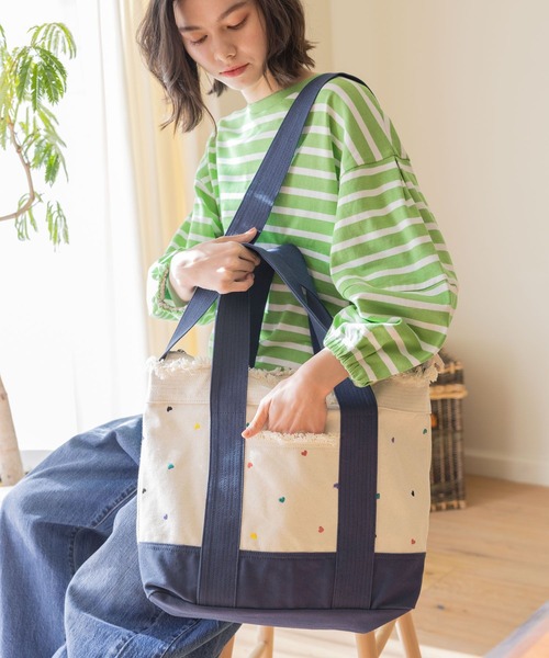 niko and...(ニコアンド)の「オリジナルキャンバス2WAYショルダーバッグ(ショルダーバッグ・レディース・ネイビー/ブラック/ブルー/アイボリー/スカイブルー・0)」の4枚目の写真