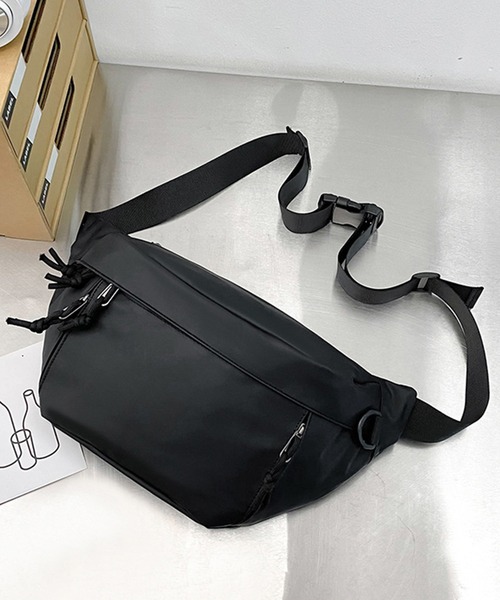 TONE SELECT GOODS(トーンセレクトグッズ)の「LESRIRE/ウエストポーチ(ボディバッグ/ウエストポーチ・レディース・ブラック/グレー・FREE)」の2枚目の写真