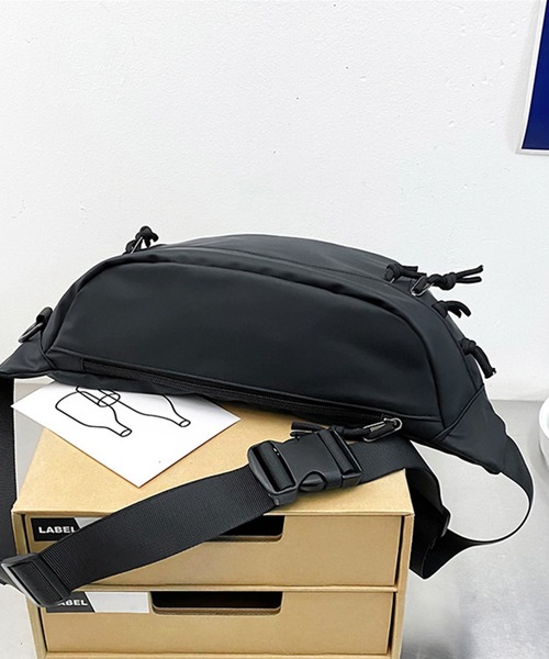 TONE SELECT GOODS(トーンセレクトグッズ)の「LESRIRE/ウエストポーチ(ボディバッグ/ウエストポーチ・レディース・ブラック/グレー・FREE)」の5枚目の写真