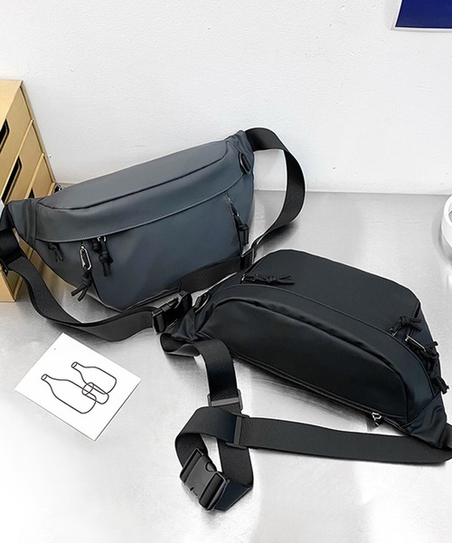 TONE SELECT GOODS(トーンセレクトグッズ)の「LESRIRE/ウエストポーチ(ボディバッグ/ウエストポーチ・レディース・ブラック/グレー・FREE)」の10枚目の写真