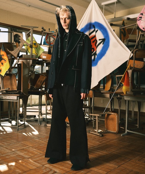amok(アモク)の「LOGO LINING DOCKING PANTS(チノパンツ・メンズ・ブラック/カーキ・S/M/L)」の8枚目の写真