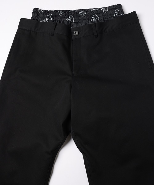 amok(アモク)の「LOGO LINING DOCKING PANTS(チノパンツ・メンズ・ブラック/カーキ・S/M/L)」の16枚目の写真
