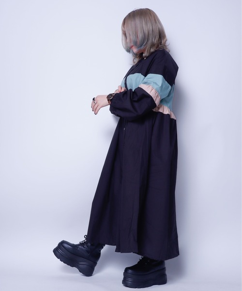 rovtski(ロフトスキー)の「配色ノーカラーシャツワンピース(シャツワンピース・レディース・ブラック・FREE)」の4枚目の写真
