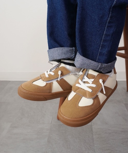 Bambin（ボンバン）の「【 Bambin / ボンバン 】 コントラストカラー クラシック スニーカー（スニーカー・キッズ・アイボリー/ブラウン・15 /16/17）」の5枚目の写真