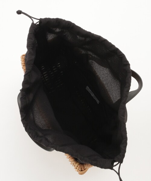 &Bridge（アンドブリッジ）の「cachellier(カシェリエ） 半月型かごバッグ大（BK）（ハンドバッグ・レディース・ブラック・99）」の4枚目の写真