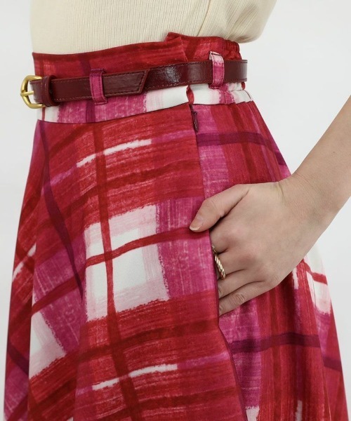 an another angelus（アンアナザーアンジェラス）の「カラーペイントチェック柄フレアースカート/ananotherangelus（スカート・レディース・レッド/ブルー・FREE）」の9枚目の写真