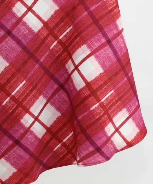 an another angelus（アンアナザーアンジェラス）の「カラーペイントチェック柄フレアースカート/ananotherangelus（スカート・レディース・レッド/ブルー・FREE）」の10枚目の写真