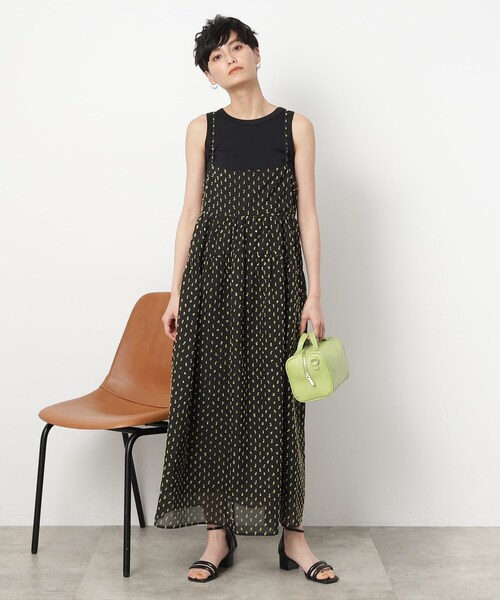 OPAQUE.CLIP（オペークドットクリップ）の「◆シアーカットドビーティアードワンピース【洗濯機洗い可】（ワンピース・レディース・ブラック/オフホワイト・40/38/36）」の2枚目の写真