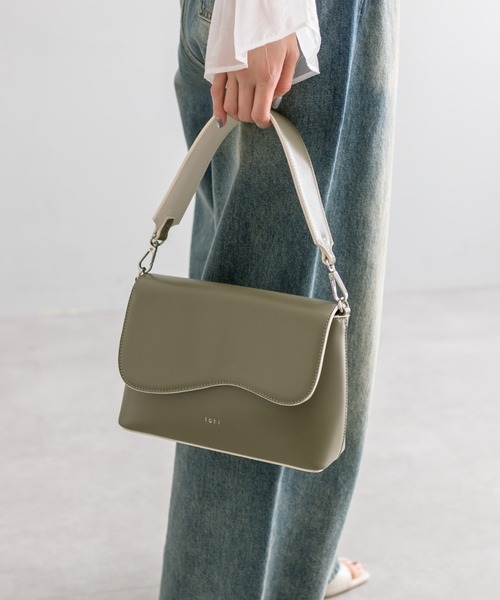 mystic（ミスティック）の「loti ビーンズフラップショルダーバッグ（ショルダーバッグ・レディース・ブラック/カーキ/アイボリー・ONE SIZE）」の9枚目の写真