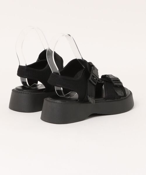 shoes365(シューズスリーシックスファイヴ)の「【shoes365】ダブルバックル厚底スポーツサンダル(サンダル・レディース・ブラック・23.0cm/23.5cm/24.0cm/24.5cm/25.0cm/22.5cm)」の19枚目の写真