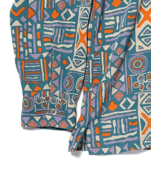 BEAMS(ビームス)の「BEAMS / プリント オープンカラーシャツ(シャツ/ブラウス・メンズ・ブルー/ブラック・XL/L/M/S)」の4枚目の写真