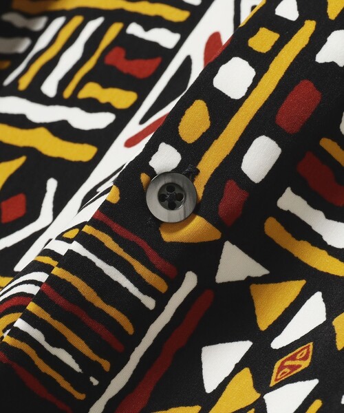 BEAMS(ビームス)の「BEAMS / プリント オープンカラーシャツ(シャツ/ブラウス・メンズ・ブルー/ブラック・XL/L/M/S)」の13枚目の写真