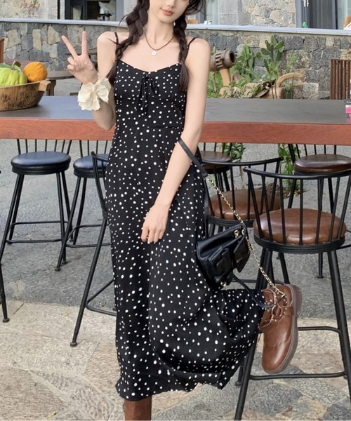 SPIGA(スピーガ)の「胸切替ロングワンピース(ジャンパースカート・レディース・ブラック・FREE)」の13枚目の写真