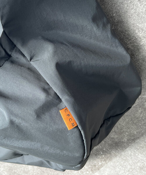 CPCM(シーピーシーエム)の「ナイロンリボンギャザーショルダー(ショルダーバッグ・レディース・ブラウン/アイボリー/ブラック/カーキ・FREE)」の9枚目の写真