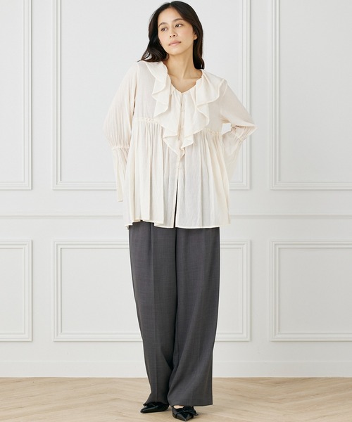 INED CLARO（イネドクラロ）の「TR強撚気流染め フリルブラウス（シャツ/ブラウス・レディース・ブラウン/アイボリー・フリー）」の15枚目の写真