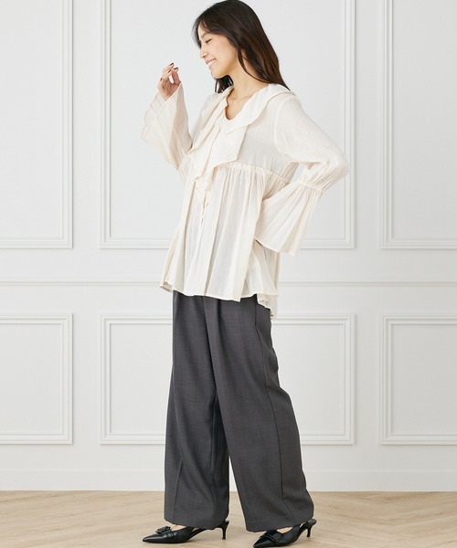 INED CLARO（イネドクラロ）の「TR強撚気流染め フリルブラウス（シャツ/ブラウス・レディース・ブラウン/アイボリー・フリー）」の20枚目の写真