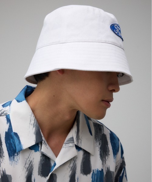 AZUL by moussy(アズールバイマウジー)の「SBC FUNKワッペンバケハ(ハット・メンズ・ホワイト/ブラック・FREE)」の1枚目の写真