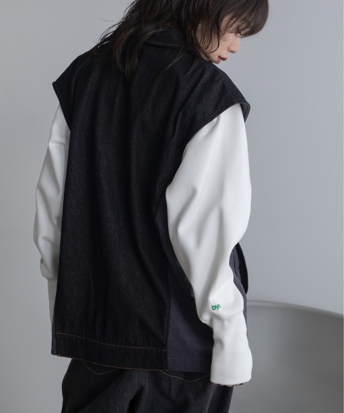 VACANCY（ヴァカンシー）の「サイドZIP配色デニムベスト（デニムジャケット・レディース・ブルー/ブラック・FREE）」の8枚目の写真