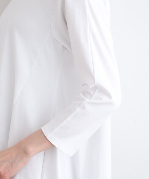 【セール】【洗える／キレイめ/日本製】バックフレア ロングTシャツ（Tシャツ/カットソー）｜INDIVI（インディヴィ）