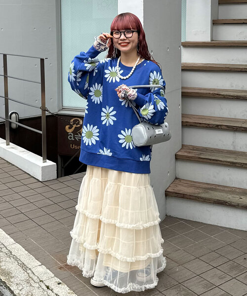 HELLO.SANFRANCISCO（ハローサンフランシスコ）の「【HELLO.SANFRANCISCO/ハローサンフランシスコ】マーガレットプリントオーバースウェット（パーカー・レディース・グレー/ピンク/ブルー/レッド・ONE SIZE）」の19枚目の写真