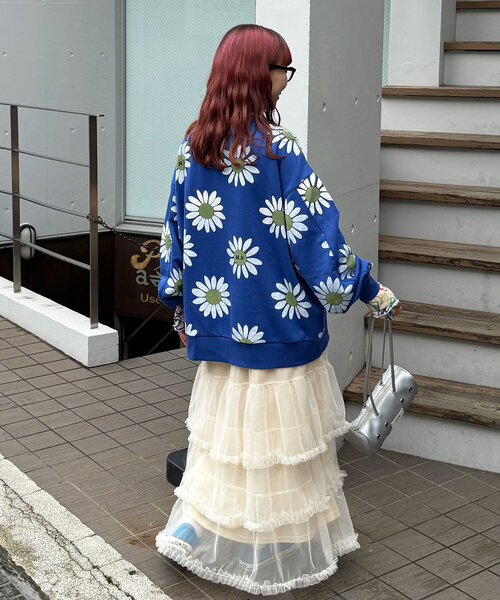 HELLO.SANFRANCISCO（ハローサンフランシスコ）の「【HELLO.SANFRANCISCO/ハローサンフランシスコ】マーガレットプリントオーバースウェット（パーカー・レディース・グレー/ピンク/ブルー/レッド・ONE SIZE）」の21枚目の写真