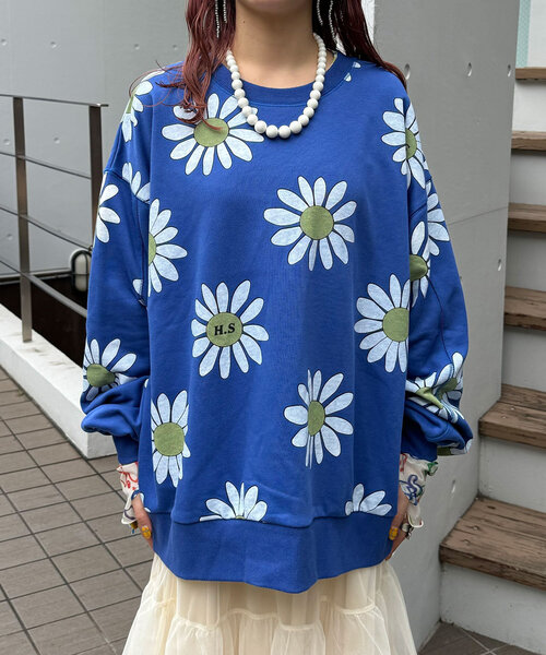 HELLO.SANFRANCISCO（ハローサンフランシスコ）の「【HELLO.SANFRANCISCO/ハローサンフランシスコ】マーガレットプリントオーバースウェット（パーカー・レディース・グレー/ピンク/ブルー/レッド・ONE SIZE）」の22枚目の写真