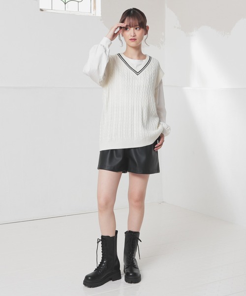 Honeys（ハニーズ）の「ライン入りベスト（ベスト・レディース・ネイビー/ベージュ/アイボリー/杢グレー・S/M/L）」の5枚目の写真