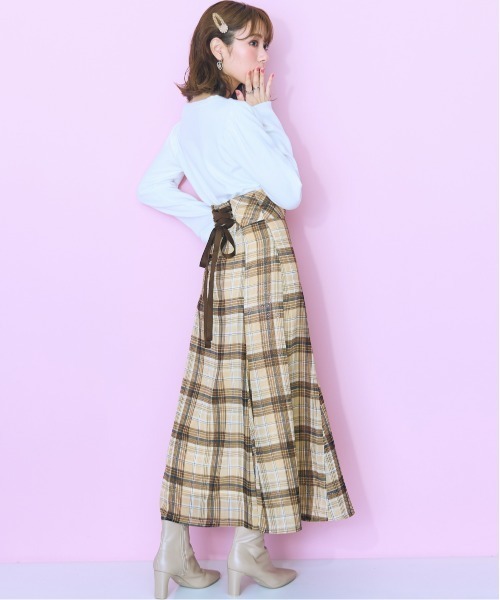 marun（マルン）の「＜大きいサイズ＞ ラメチェックスカート marun（スカート・レディース・レッド系/ブラウン系・5L/4L/3L/LL/L）」の18枚目の写真