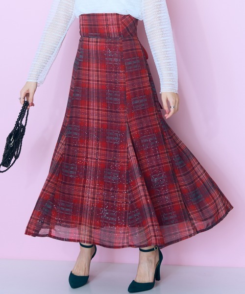 marun（マルン）の「＜大きいサイズ＞ ラメチェックスカート marun（スカート・レディース・レッド系/ブラウン系・5L/4L/3L/LL/L）」の13枚目の写真