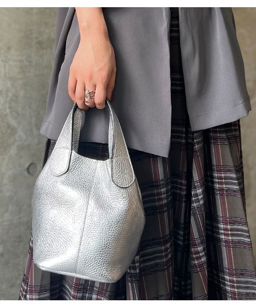 RIPANI（リパーニ）の「★【RIPANI/リパーニ】ANNAメタリックレザートートバッグ(小)（トートバッグ・レディース・ゴールド/シルバー/ブロンズ・FREE）」の10枚目の写真