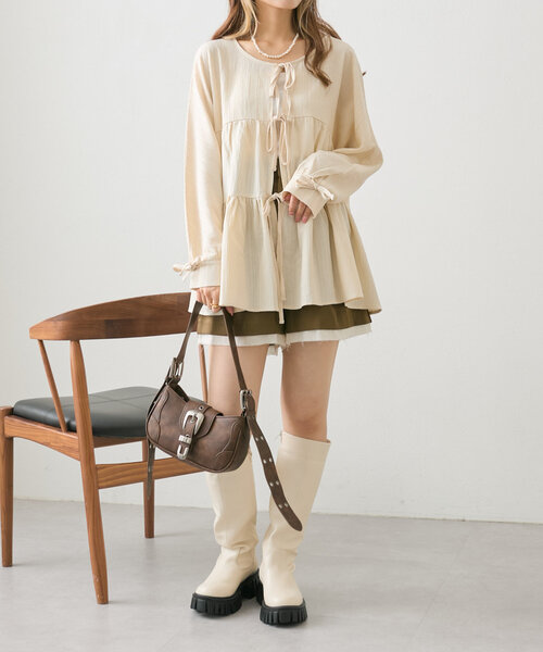 w closet（ダブルクローゼット）の「リボン2WAYティアードブラウス（シャツ/ブラウス・レディース・オレンジ/グリーン/オフホワイト・FREE）」の6枚目の写真